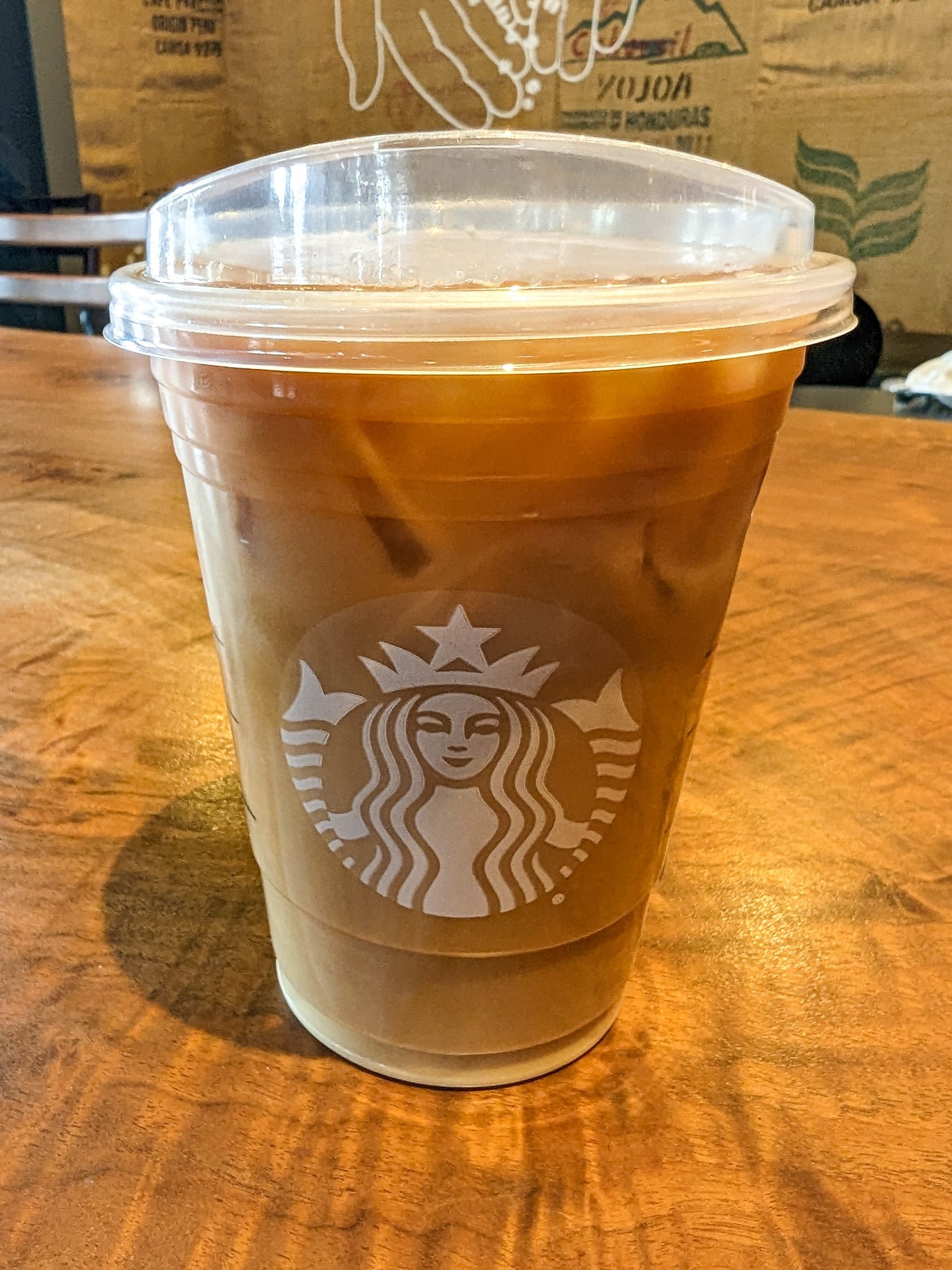 The Starbucks Video That'S Breaking The Internet: Ari Kysta - tjwv5bq